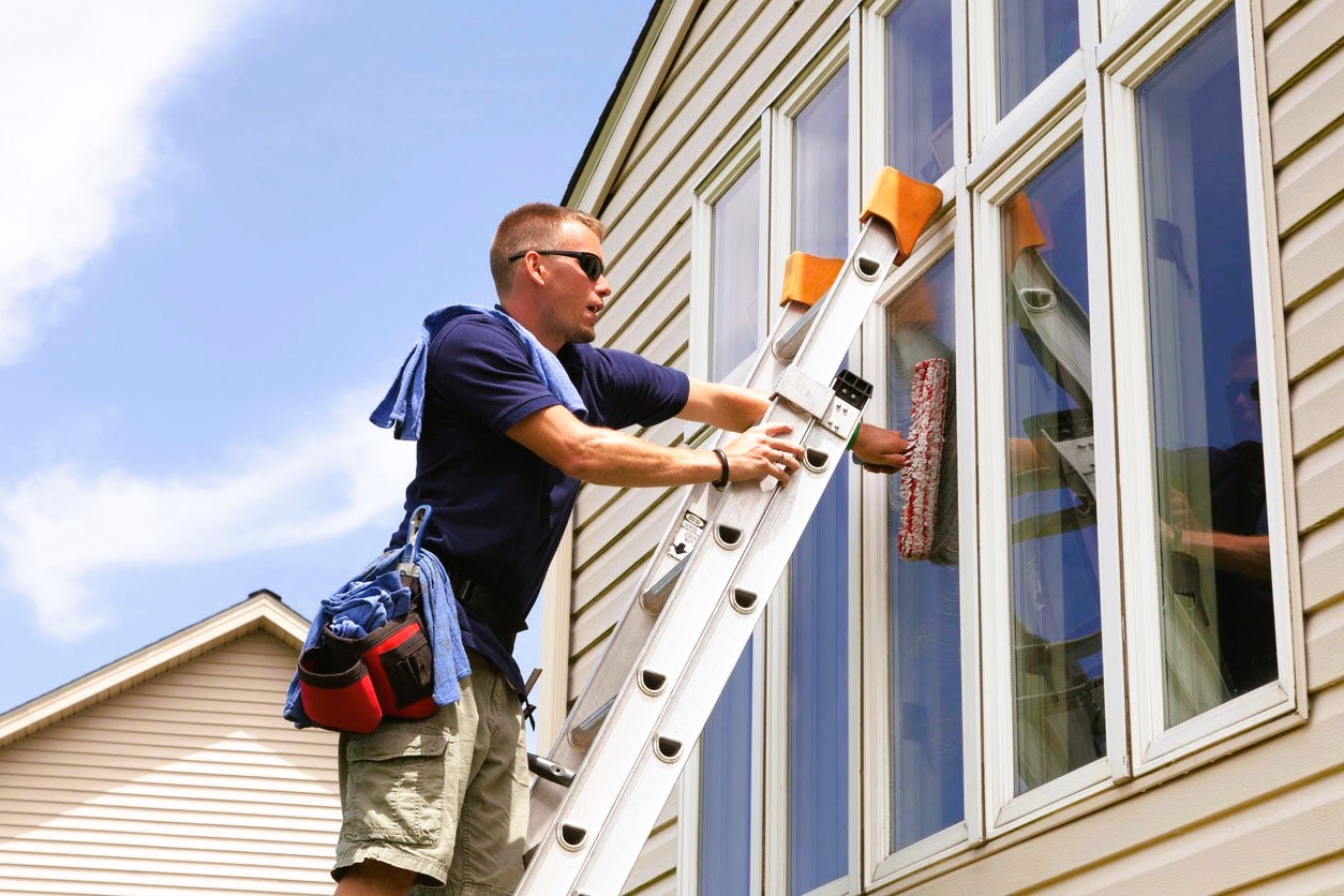 How Professional Window Cleaning Enhances Your Home’s Appeal