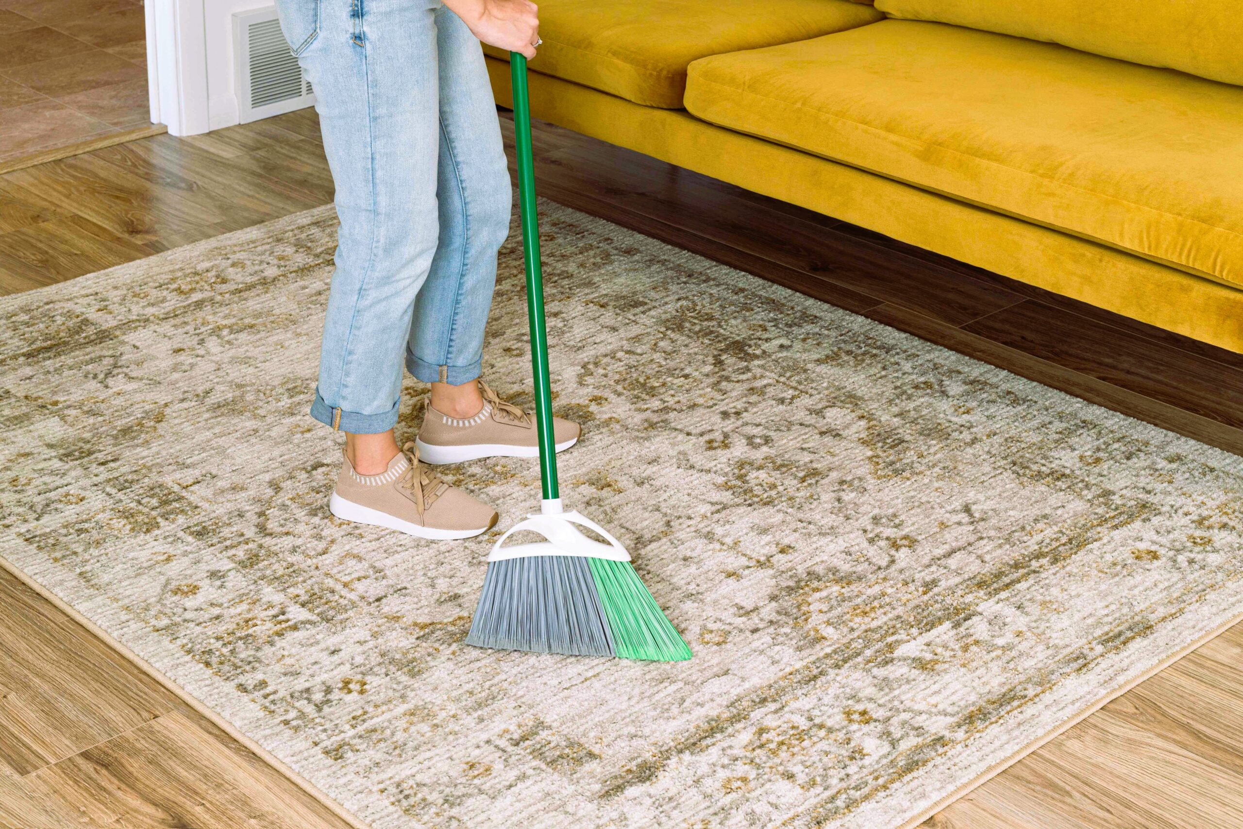 clean carpet without vacuum